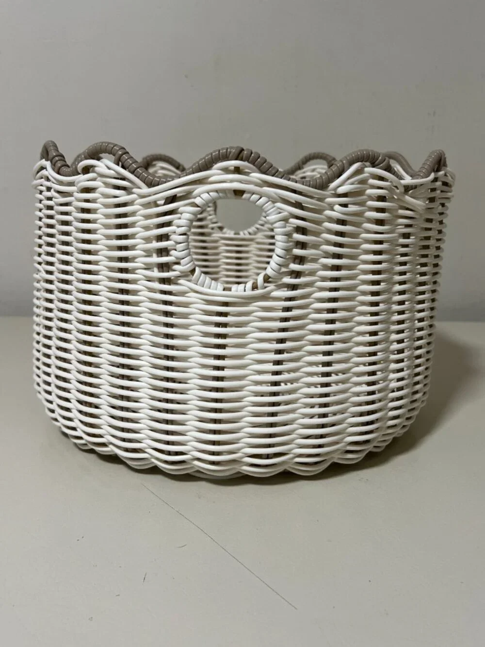 Brightroom Scalloped Poly Rattan Medium Decorative Basket Cream